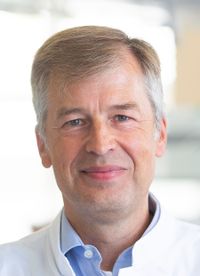Prof. Dr. med. Berend Isermann aus Leipzig für innere Medizin und molekulare Diagnostik